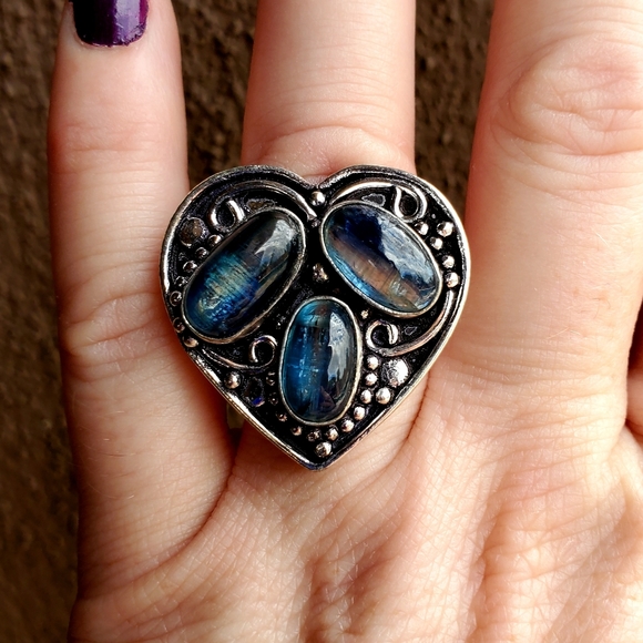New Blue Kyanite Heart Shaped 925 Silver Ring. - Picture 4 of 14